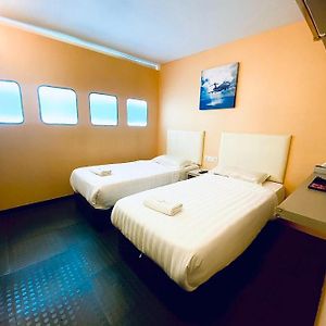 Economy Twin Room